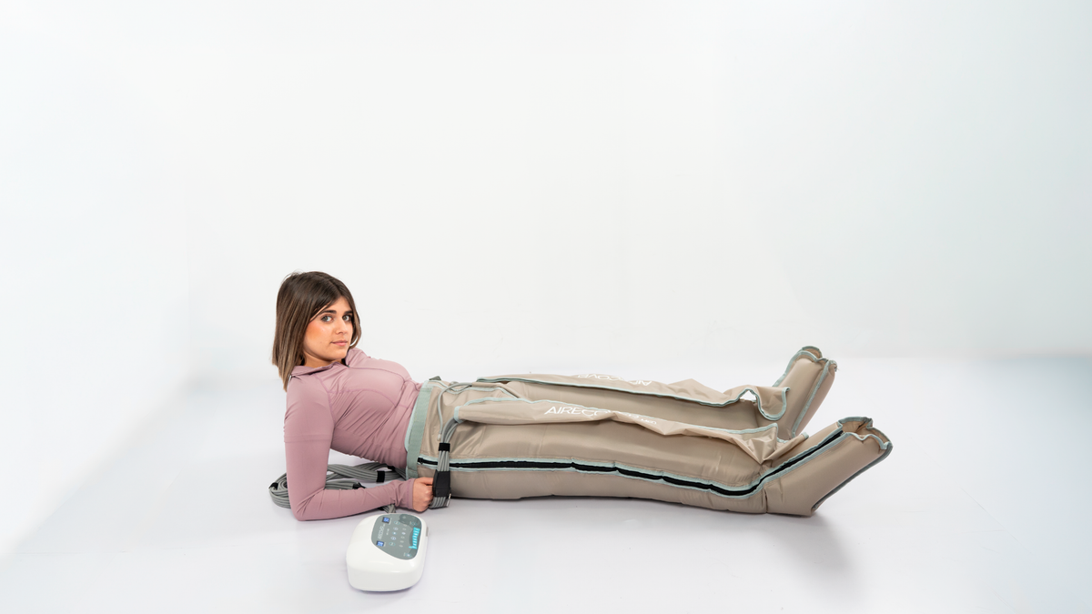 Piernas hinchadas y pesadas: qué puede ayudar y cómo integrar la presoterapia